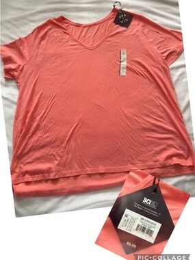 Ava & Viv Coral V-Neck Short Sleeve Tee